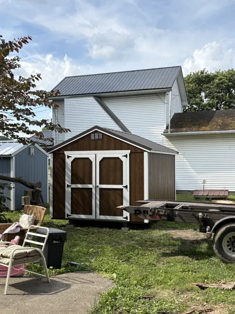 Past shed delivery and placement — photo 34